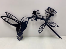 Load image into Gallery viewer, METAL BIRDS  10-11ga metal ,Finished to your choice
