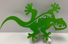 Load image into Gallery viewer, Tribal Gecko 16&quot; x12&quot; approx. 14 Ga. Powder Coated
